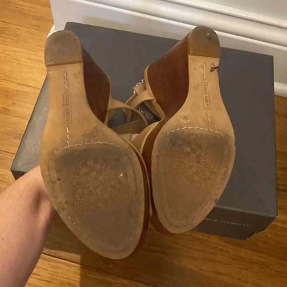 Vince Camuto Wedges - Picture 3 of 5